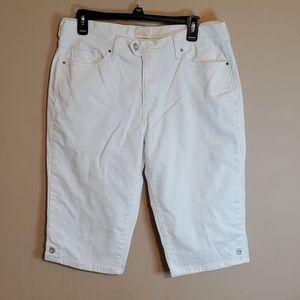 Levi's 515 skimmer white short/capris size 12